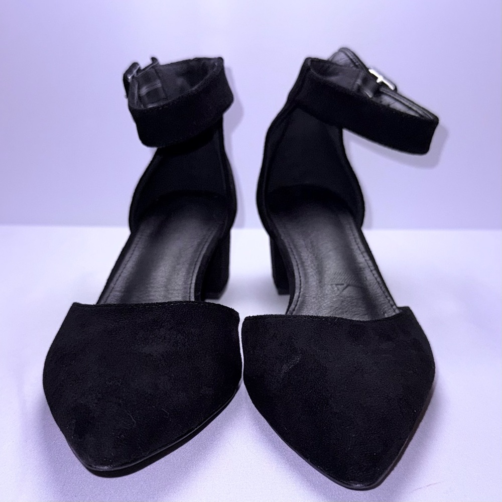 Black High Heel Shoes - Picture 3 of 9
